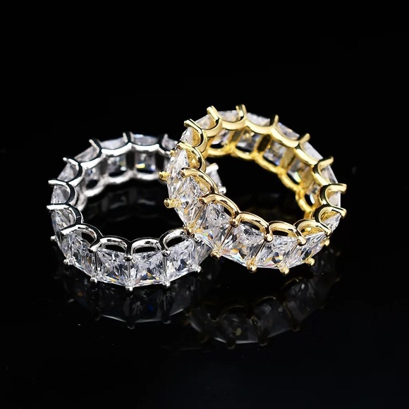 9TCW AAA CZ Oval Cut Eternity Wedding Band Ring - Picture 11 of 16